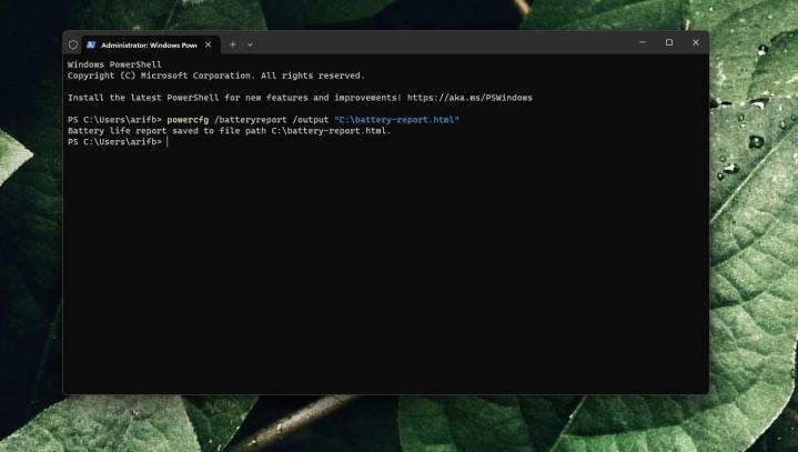 O captura de ecran a comenzii pentru generarea unui raport de baterie pe Windows 11